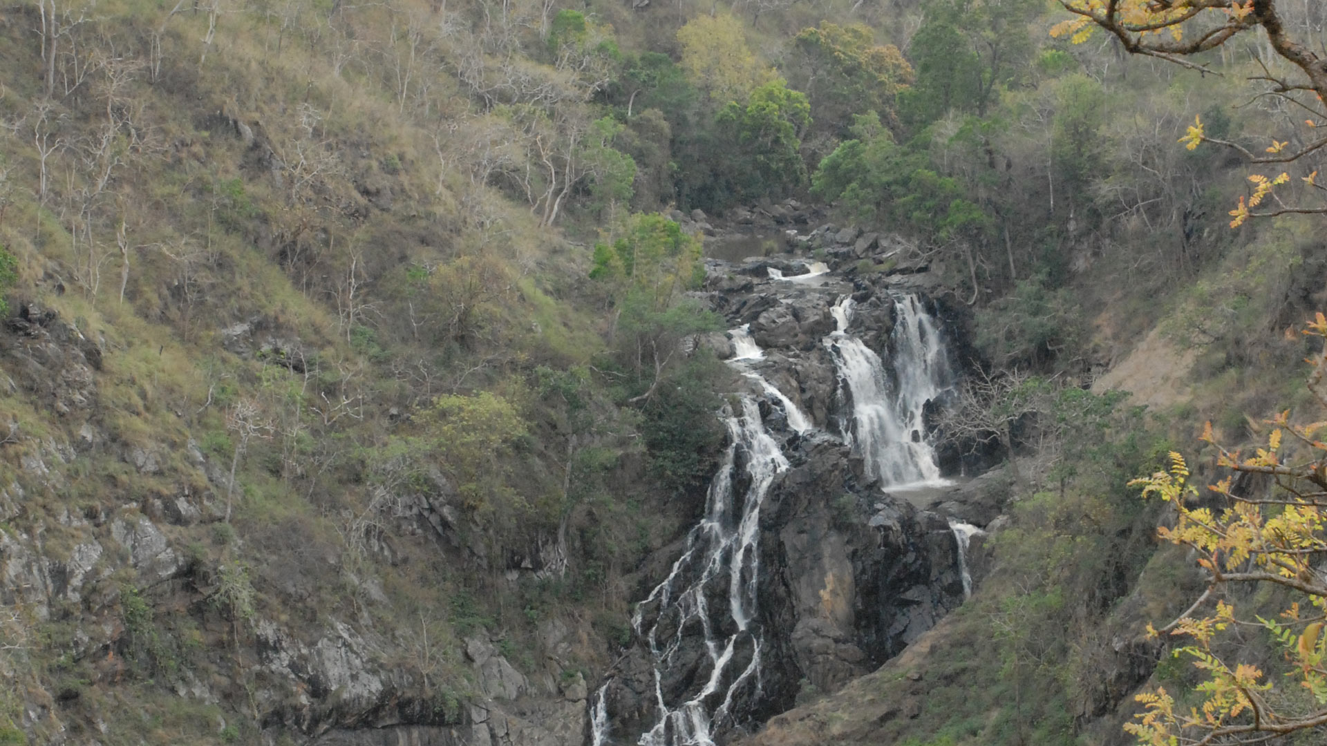 Kalhatti Waterfalls