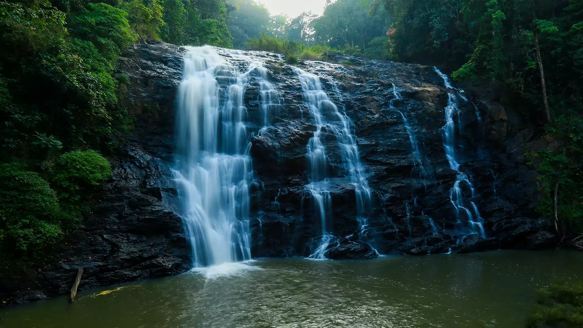 நீர்வீழ்ச்சிகள்