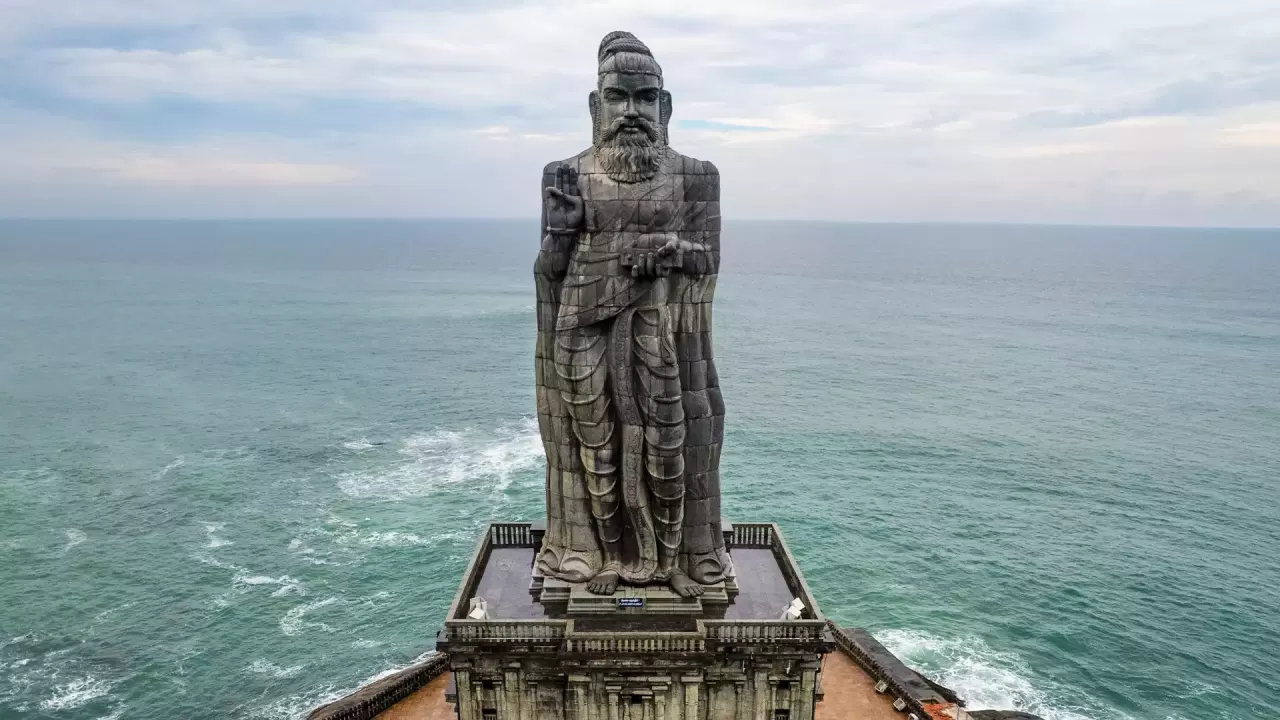 Thiruvalluvar Statue, Kanyakumari