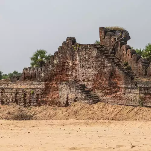 Alamparai Fort