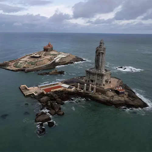 Kanniyakumari Thiruvalluvar Statue