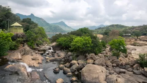 Manimuthar Falls