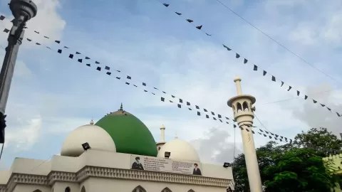 Thousand Lights Mosque